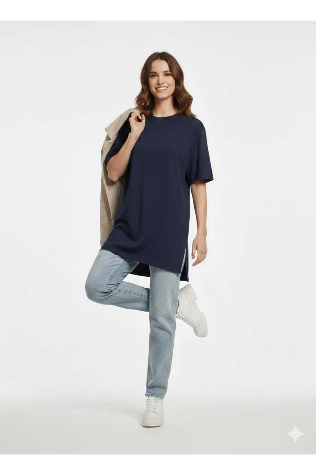 Kadın Oversize Basic Bisiklet Yaka Yan Yırtmaçlı Kısa Kollu Tişört - Lacivert