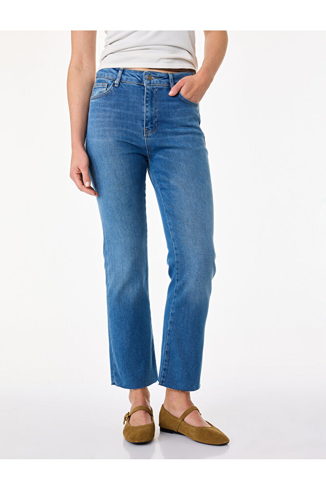 Normal Bel Dar Kesim Düğmeli Pamuklu İspanyol Paça Denim Pantolon - Flare Jeans