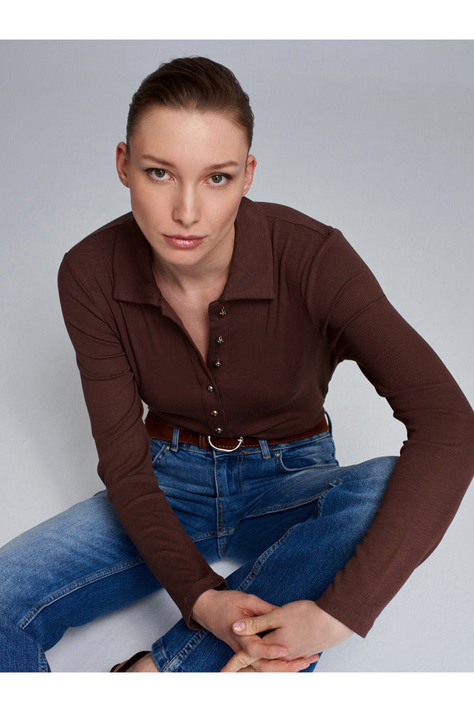 32671 Düğme Detaylı Polo Yaka Top-Açık Kahve