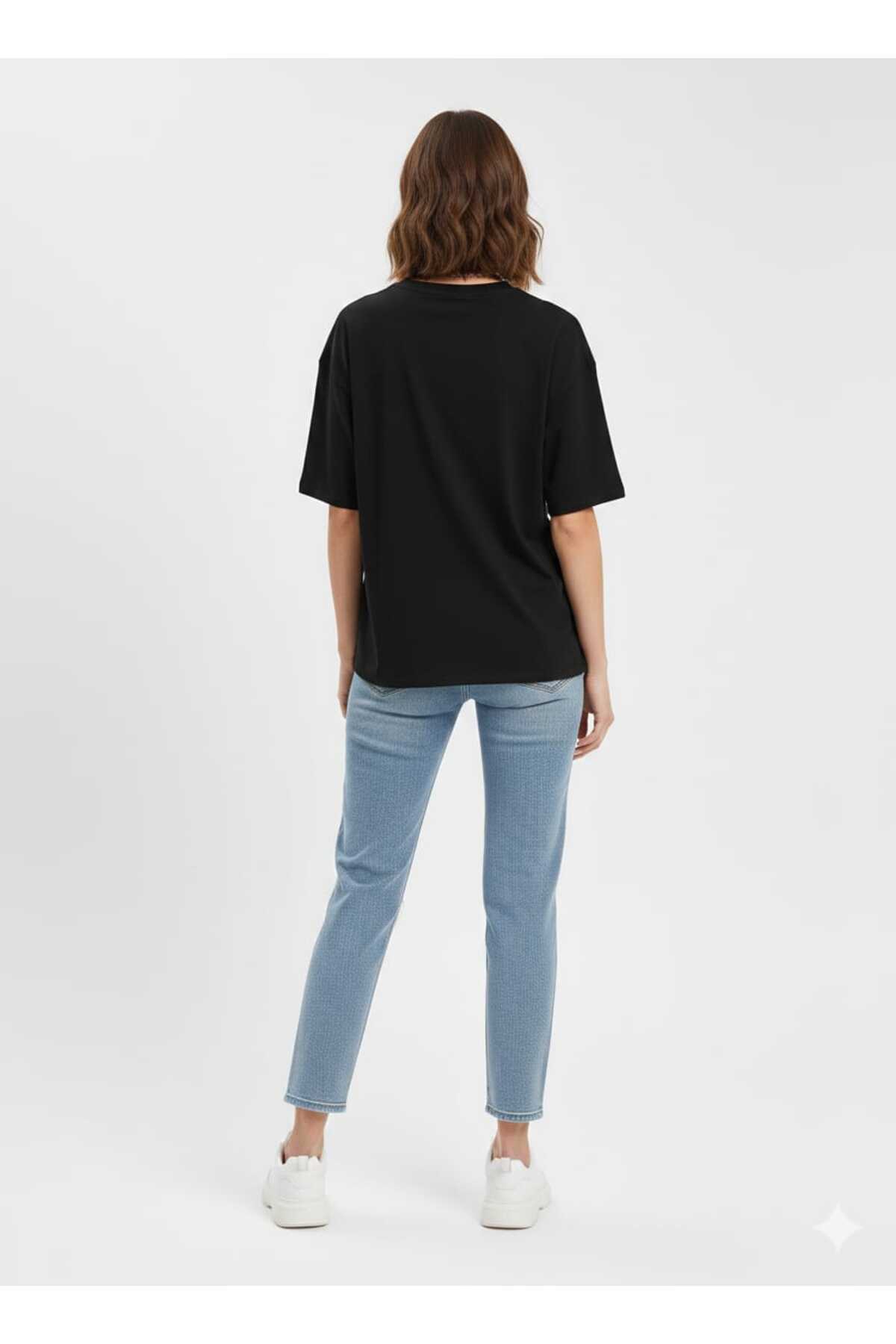 Kadın Kahverengi Bisiklet Yaka Basic Oversize T-Shirt - Siyah
