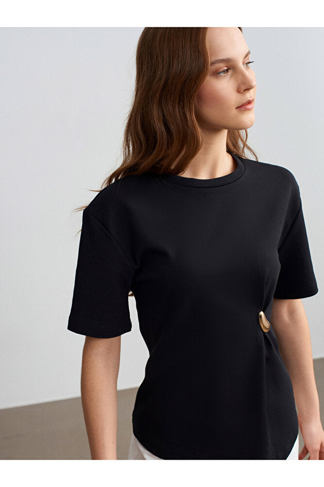 32445 Aksesuar Detaylı Basic T-Shirt-Koyu Kahve