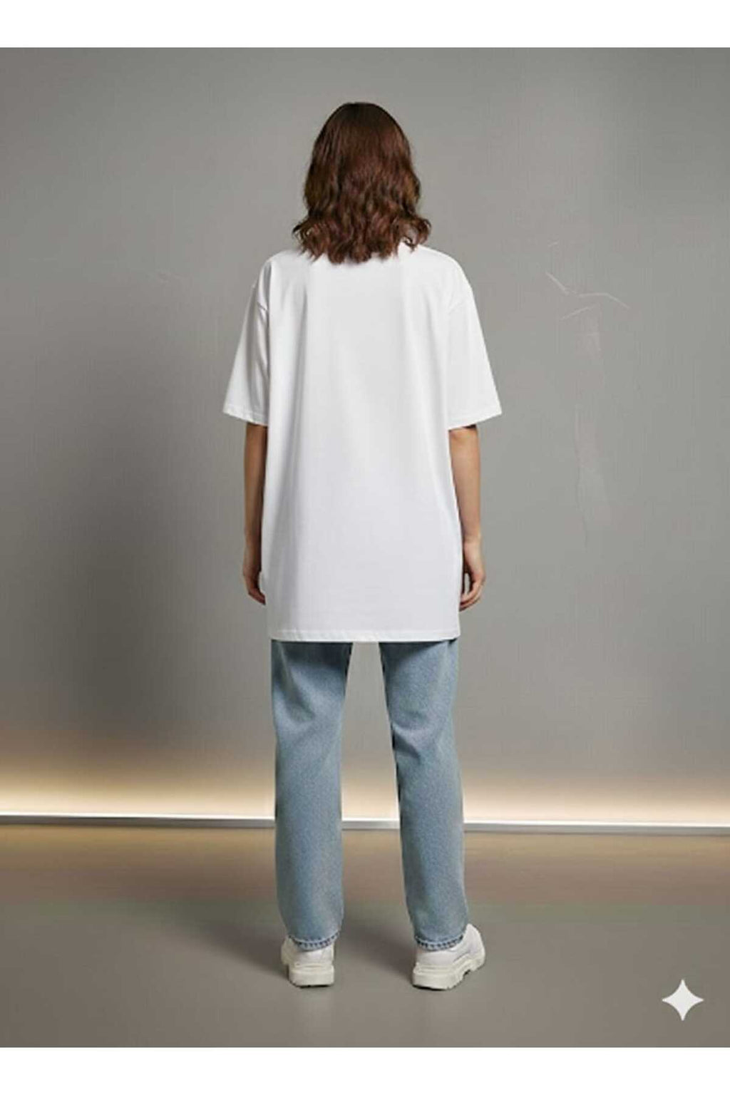 Kadın Oversize Basic Bisiklet Yaka Yan Yırtmaçlı Kısa Kollu Tişört - Beyaz