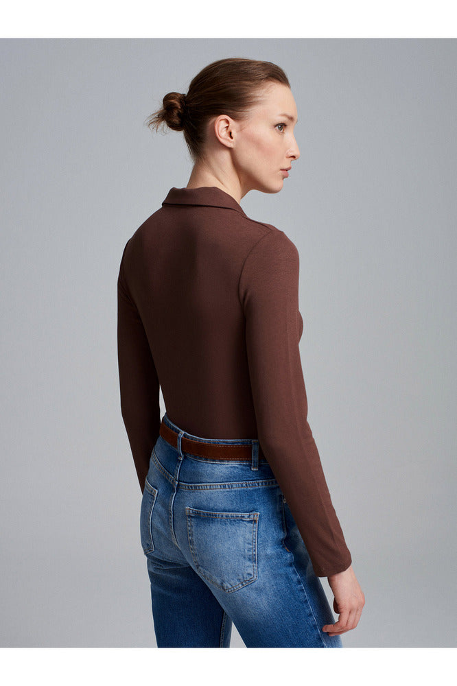 32671 Düğme Detaylı Polo Yaka Top-Açık Kahve