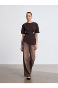 32445 Aksesuar Detaylı Basic T-Shirt-Koyu Kahve