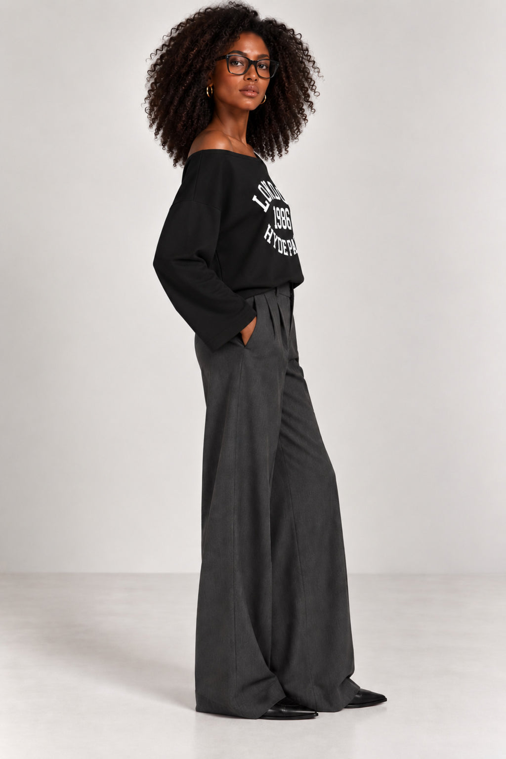 11018 Kadın London Basklı Kayık Yaka Penye Sweatshirt - Siyah