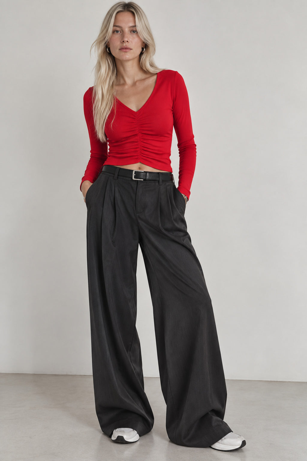 11016 Kadın V Yaka Büzgü Detaylı Uzun Kollu Fitilli Bluz - Kırmızı