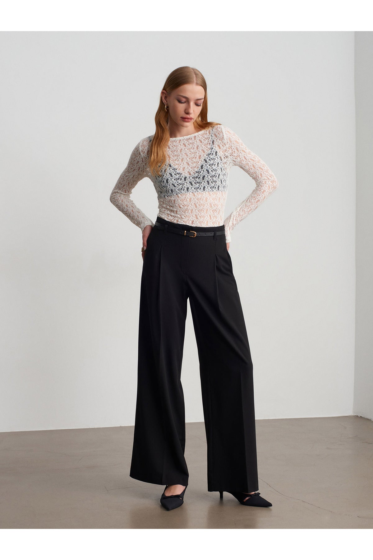 32763 Kayık Yaka Dantel Top-Ekru - Ekru