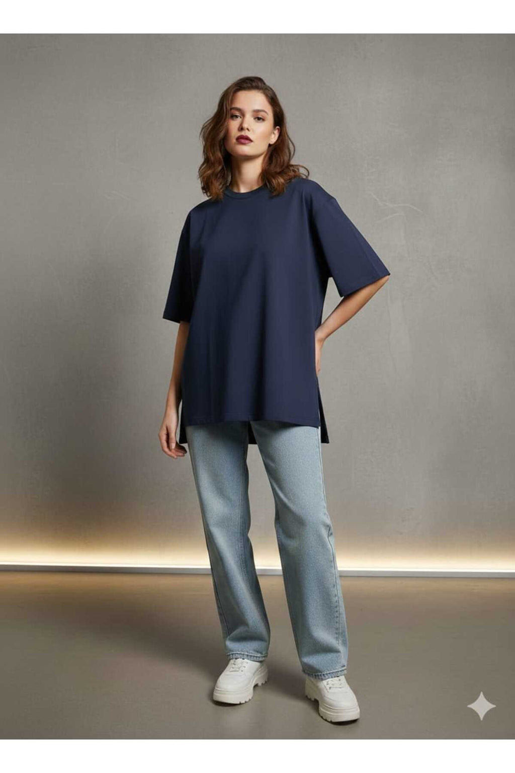 Kadın Oversize Basic Bisiklet Yaka Yan Yırtmaçlı Kısa Kollu Tişört - Lacivert