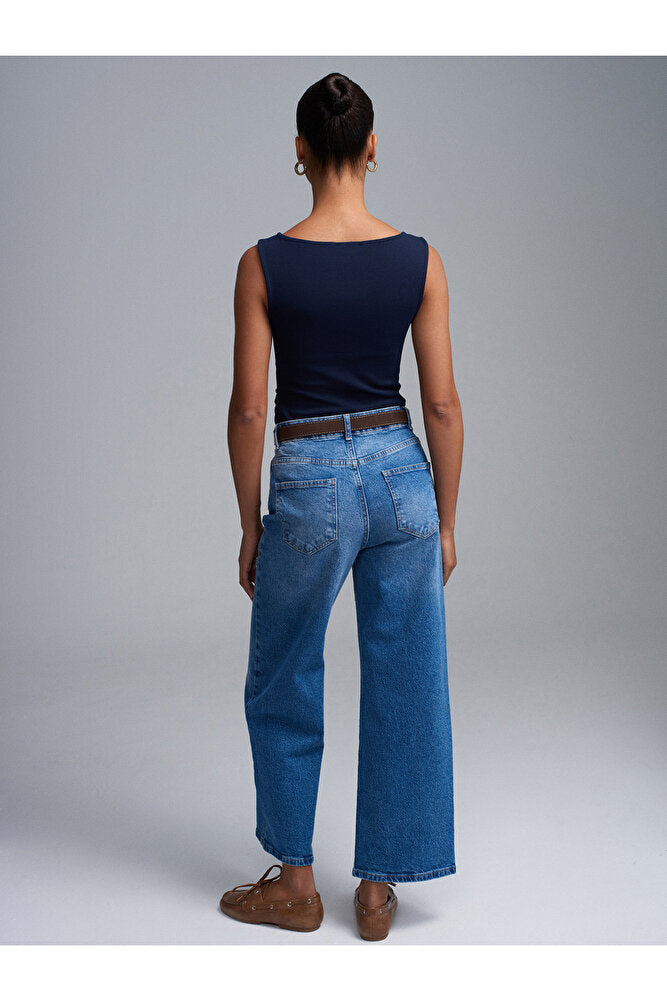 72299 Kemerli Kısa Pantolon-Mavi