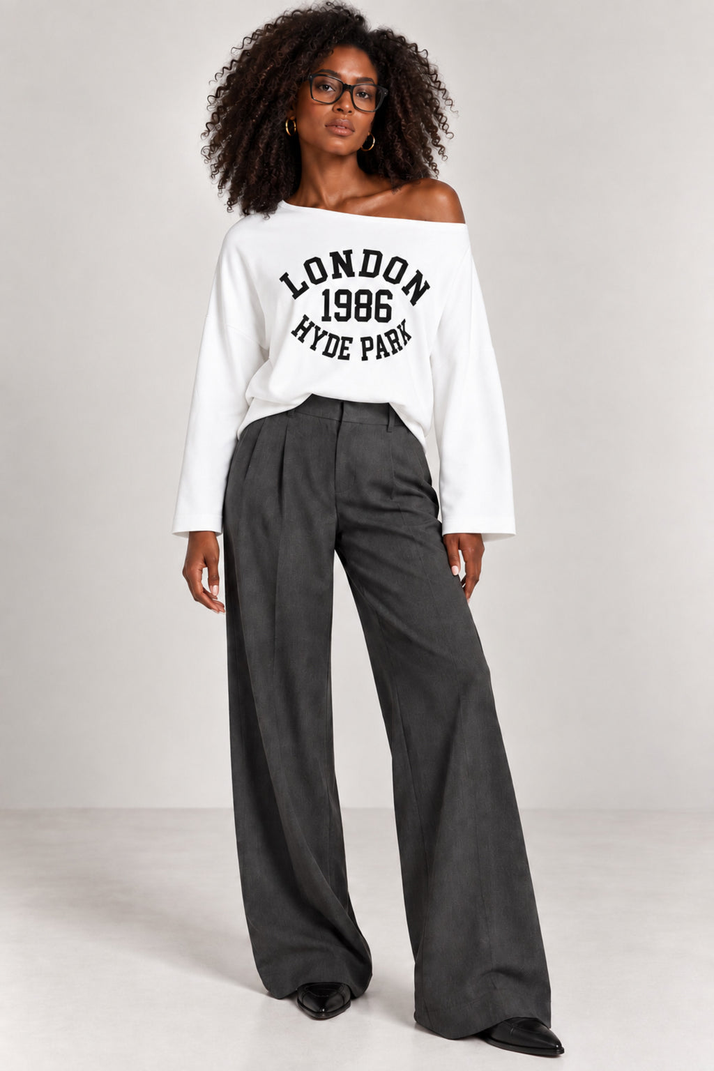 11018 Kadın London Basklı Kayık Yaka Penye Sweatshirt - Beyaz